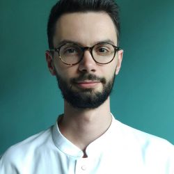 Prendre rendez-vous en ligne avec Eliott DELMOURE - Ostéopathe