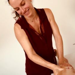 Prendre rendez-vous en ligne avec Laetitia MOYAL - Ostéopathe