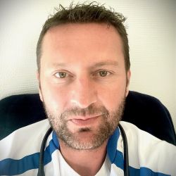 Prendre rendez-vous en ligne avec Dr Cedric DUCLOY - Laser et médecine esthétique