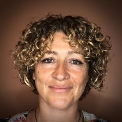 Prendre rendez-vous en ligne avec Camille ROUX - Ostéopathe