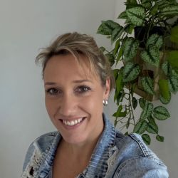 Prendre rendez-vous en ligne avec Elvine FORLINI - Réflexologue