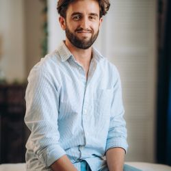 Prendre rendez-vous en ligne avec Raphaël FLESZAR - Ostéopathe